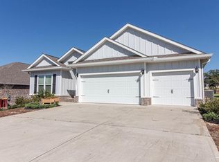 8094 Majestic Cypress Dr, Milton, FL 32583