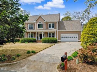 107 Glenrose Ln, Cary, NC 27518