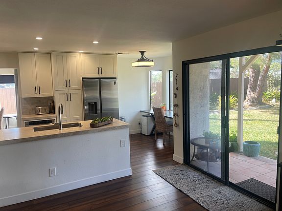 3rd image of 5280 Rosewood Dr