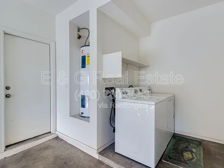 1886 E Don Carlos Ave #126 — Photo 20