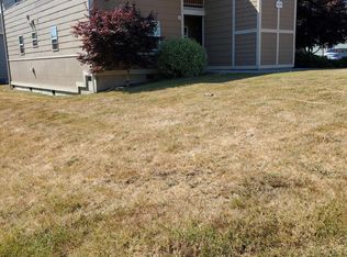 2047 SE Huckleberry Ave UNIT D, Warrenton, OR