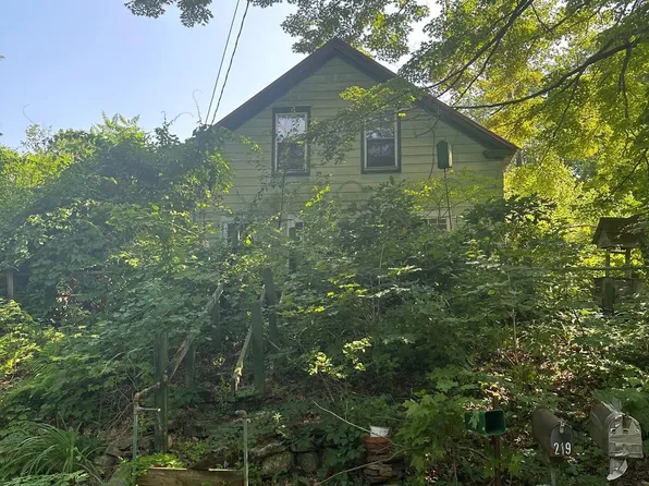 220 Ashuelot Street, Winchester, NH 03470