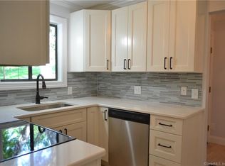 234 Heritage Vlg #A, Southbury, CT 06488