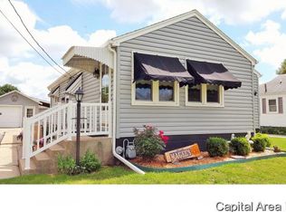 704 E North St, Knoxville, IL 61448