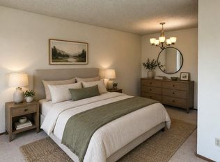 4417 Evanston Ave N APT 204, Seattle, WA 98103