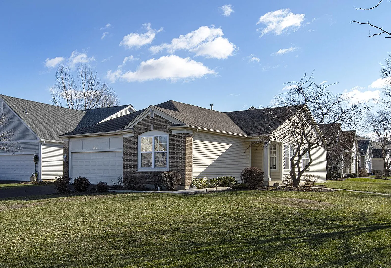 153 Fieldcrest Ct photo 1