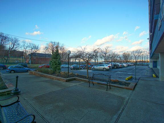 4th image of 20 Cliff St APT 9E