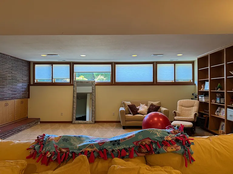 9600 Hilltop Rd — Photo 19