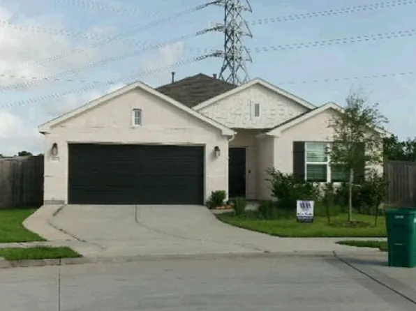 4901 Perennial Ln, La Marque, TX 77568