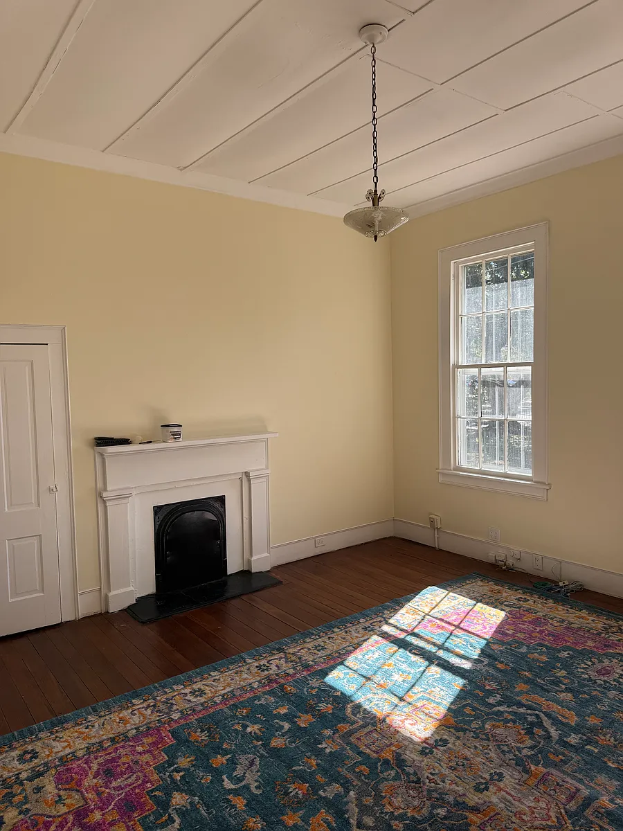 Building Photo - 156 S Lawrence St