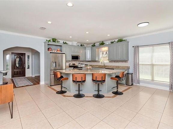 5th image of 6352 McDonald Rd