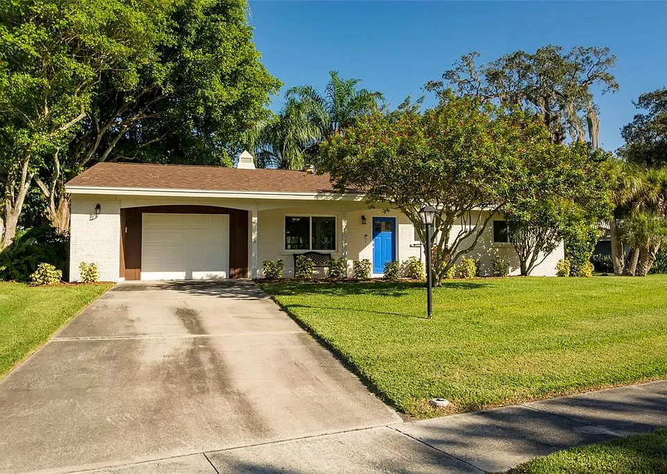 3005 Chase Cir