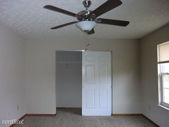 23 S Trace Master Bedroom closet