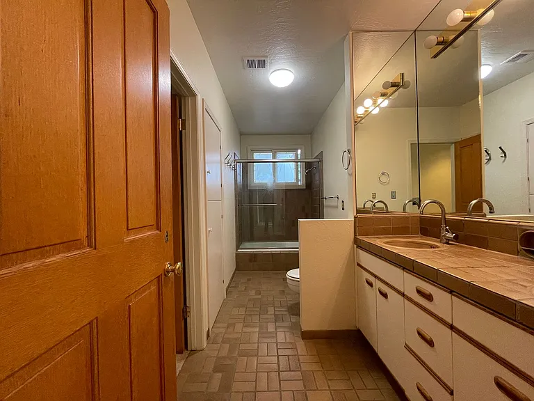 15480 Peach Hill Rd — Photo 14
