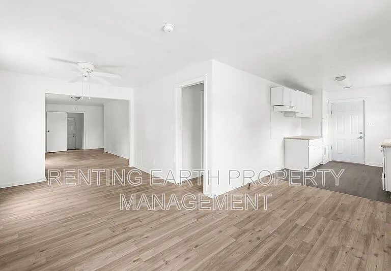 1724 26th St SW — Photo 10