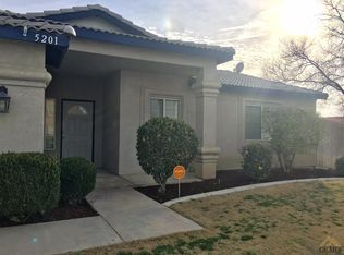 5201 Milagro Dr, Bakersfield, CA 93307