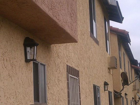 2nd image of 1337 N Broadway APT 17
