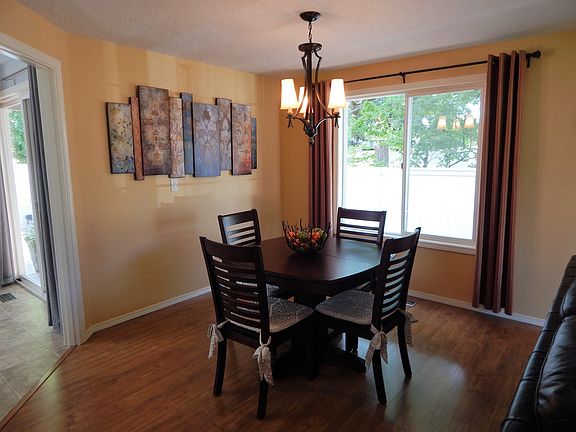 4th image of 2904 SE 170th Ave