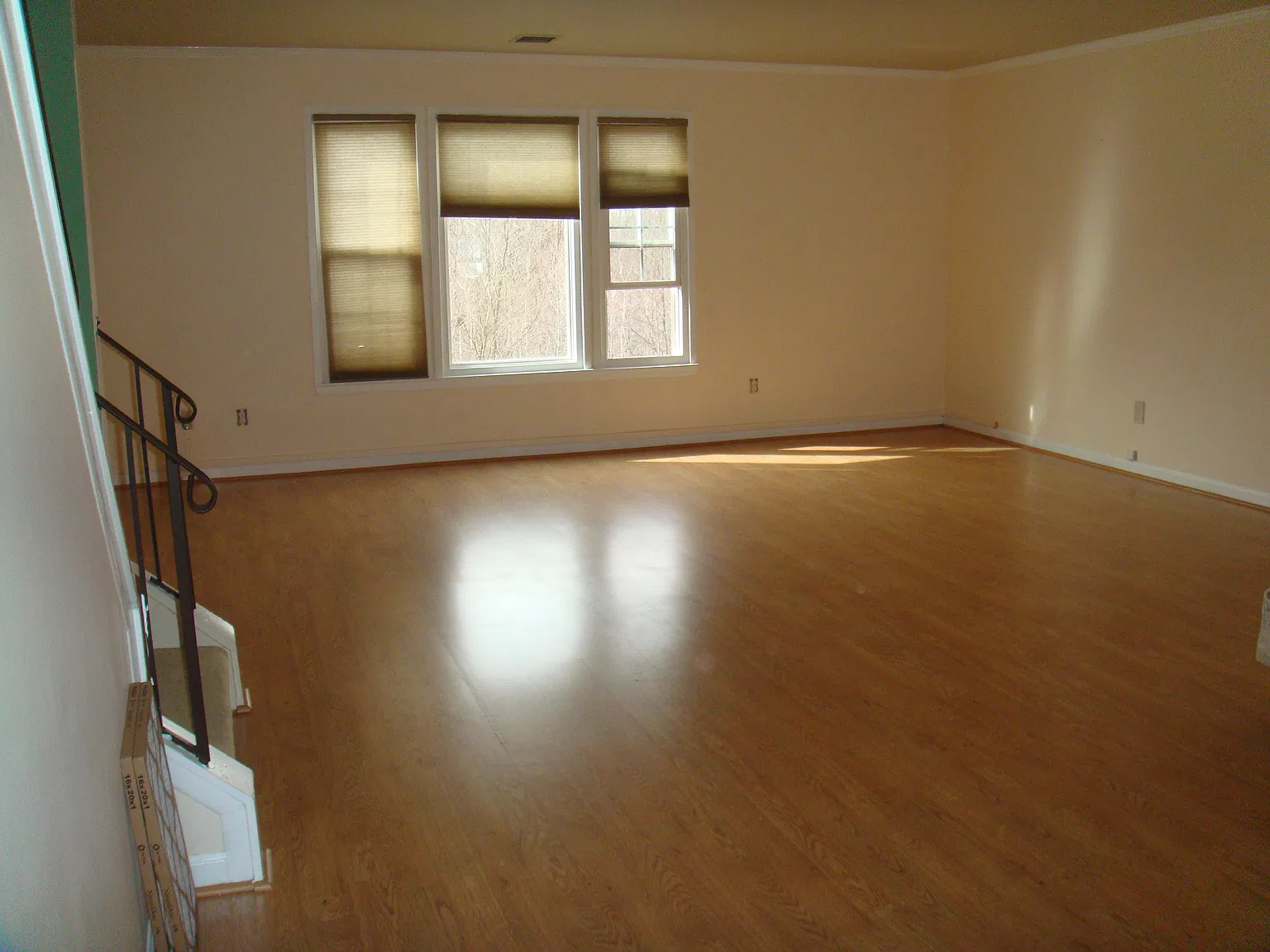2 bed, 2.5 bath, 1386 sqft, $2,600 — Photo 2