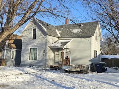 8 6th St NE, Watertown, SD, 57201