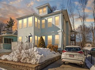 37 Lincoln St, North Andover, MA 01845