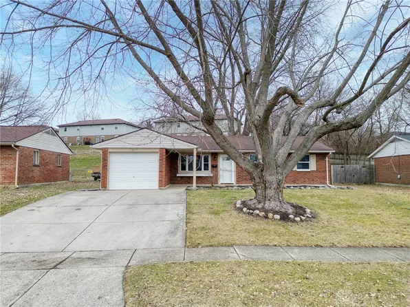 1057 Stonyridge Ave, Troy, OH 45373