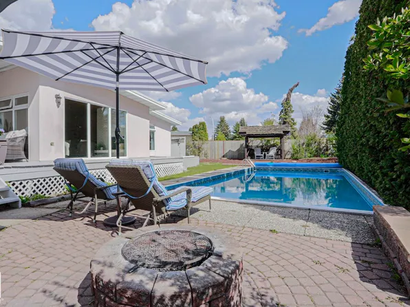 1214 85th St NW, Edmonton, AB T6K 1X8