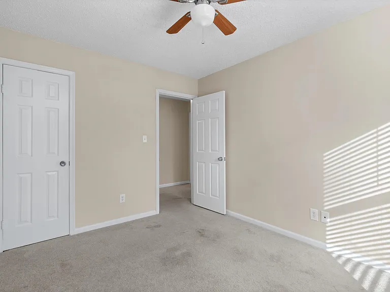 527 Pine Tops Ct — Photo 18
