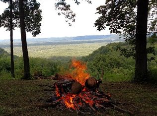 Majestic Heights Ln, Lansing, IA 52151