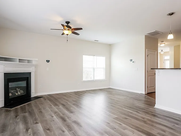645 Smithridge Way — Photo 5