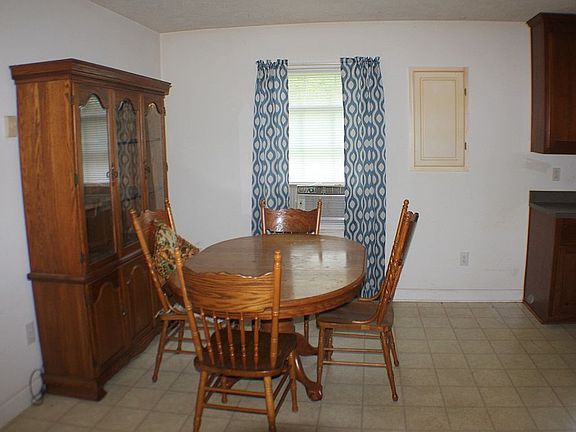 4th image of 381 Virgilina Cir