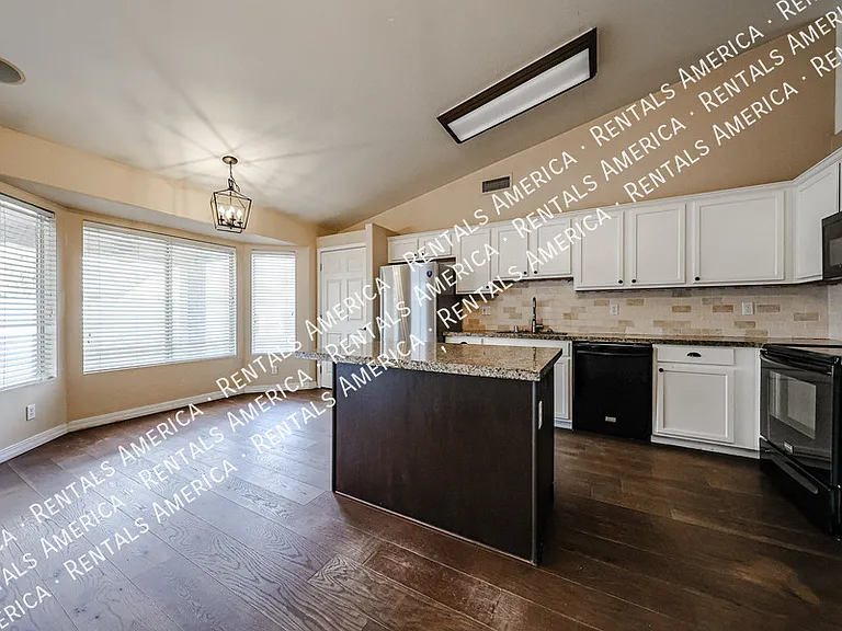 2292 E Remington Pl — Photo 26