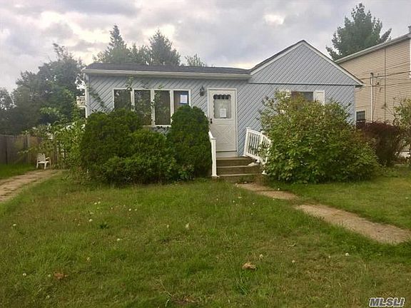 2nd image of 318 S 16th St