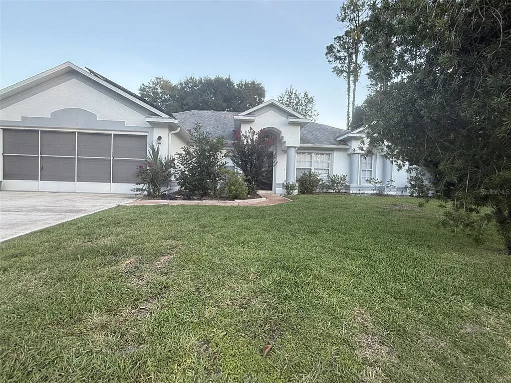 4 bed, 2.0 bath, 2006 sqft, $2,100 — Photo 2