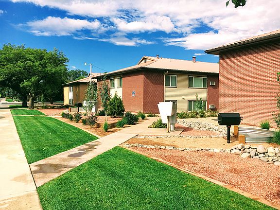 Outdoor grill area for tenants to use