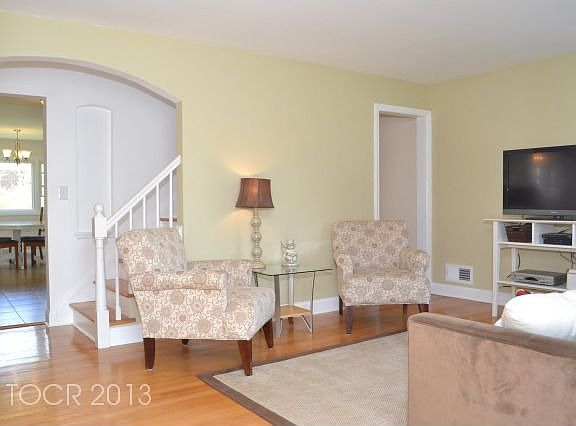 4th image of 13-34 20th St #1X