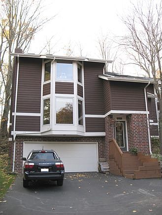 1st image of 6733 Old Royalton Rd #6733