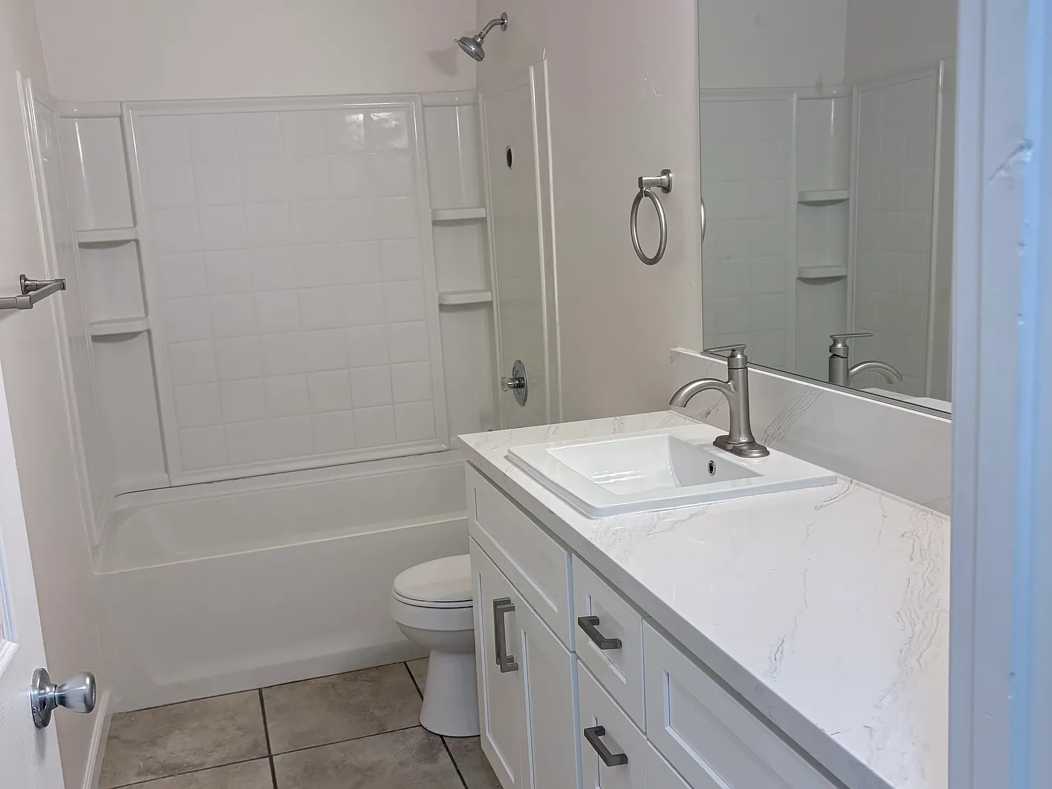 3 bed, 1169 sqft, $1,600 — Photo 4