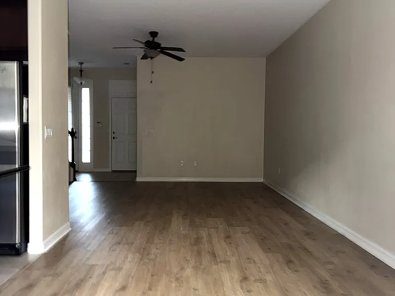 4910 Fiorazante Ave — Photo 10