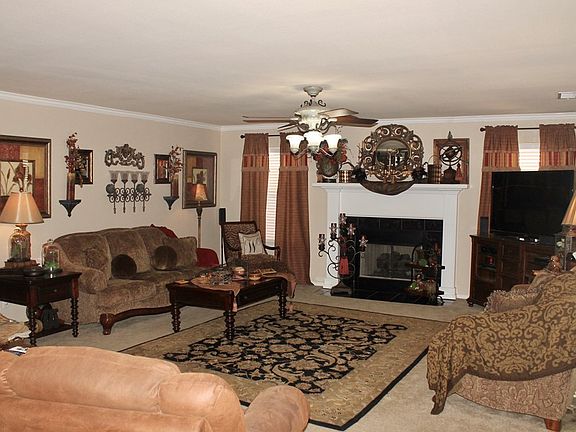 2nd image of 5335 Hannah Dr