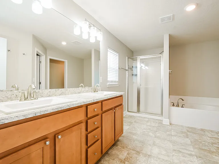 7803 Sloewood Dr — Photo 10