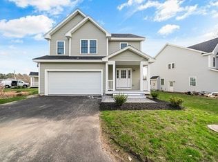 3 Farm Rd, Bolton, MA 01740