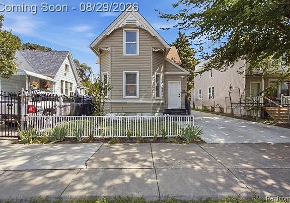 2nd image of 1204 Junction St