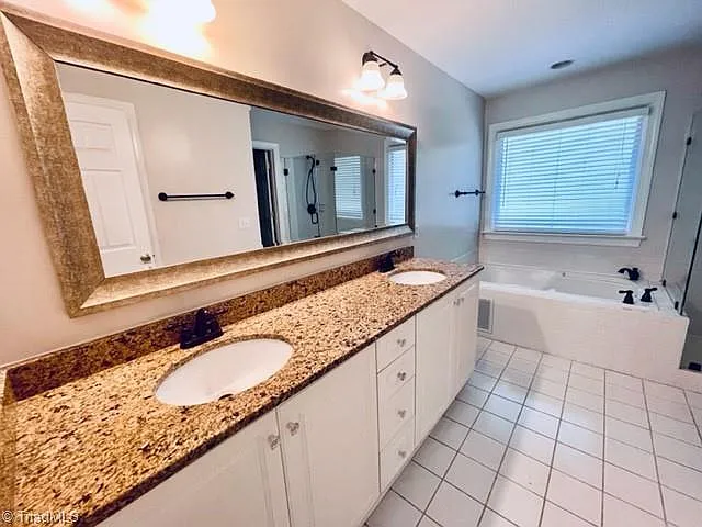 104 Castleton Pl — Photo 14