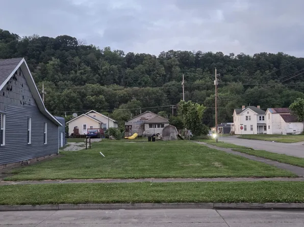 1123-1125 S 8th St, Ironton, OH 45638