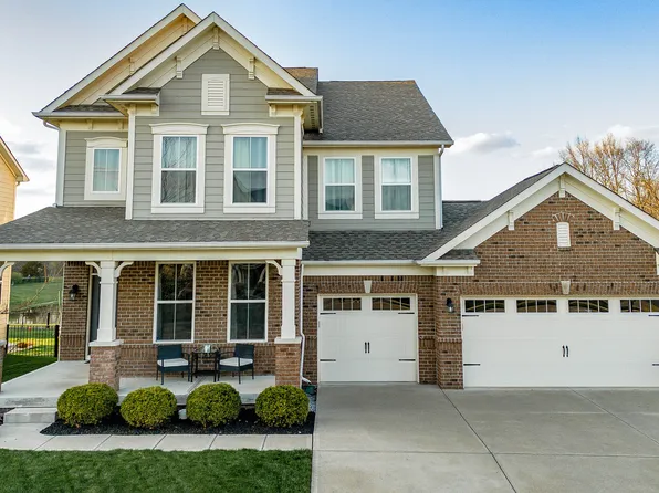 15958 Oakhurst Ln, Fishers, IN 46040