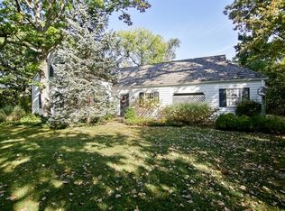 940 Dundee Rd, Northbrook, IL 60062