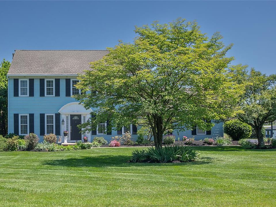 1st image of 87 Ivy League Dr