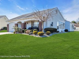 1 Hexham Ct, Manchester, NJ 08759