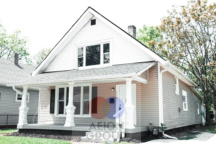 1118 N Mount St photo 1